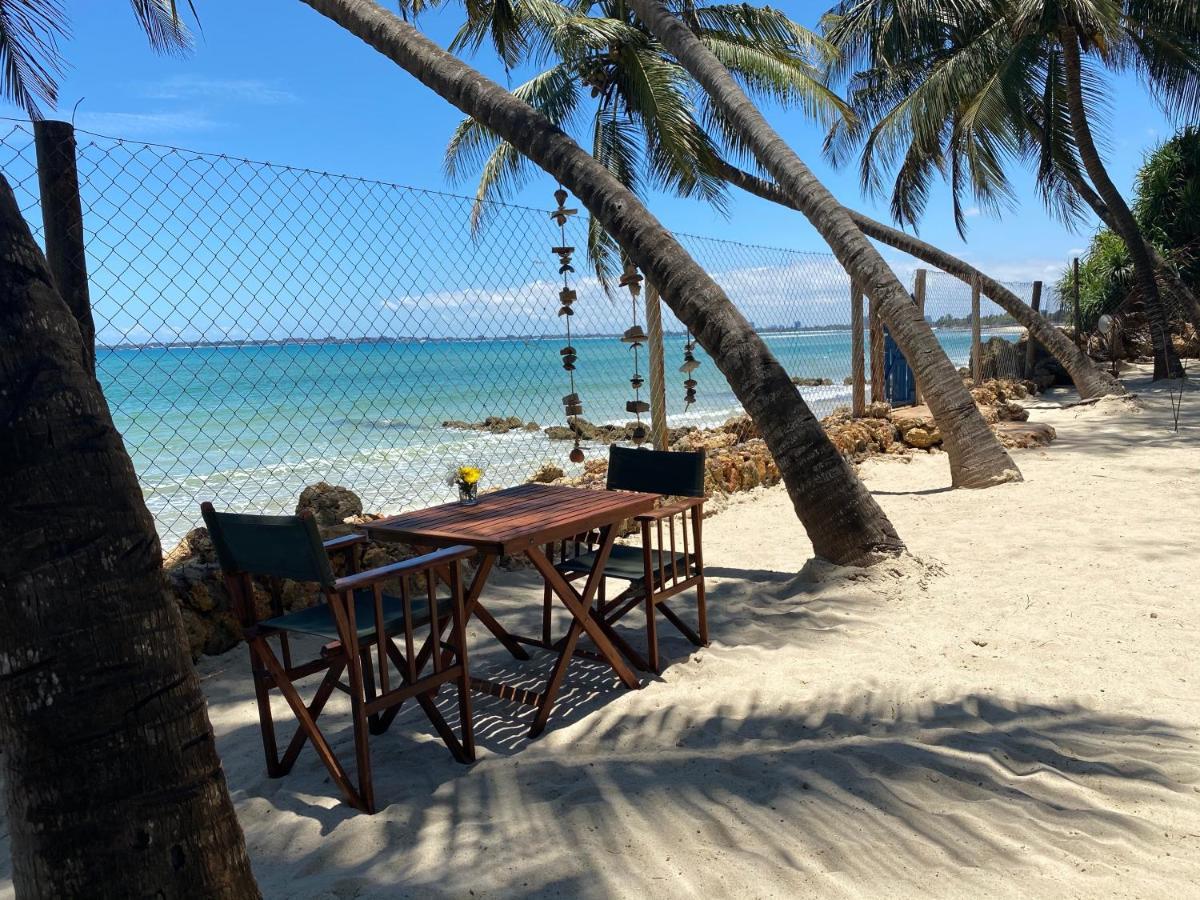 Upepo Garden Hotel Dar es Salaam Zewnętrze zdjęcie