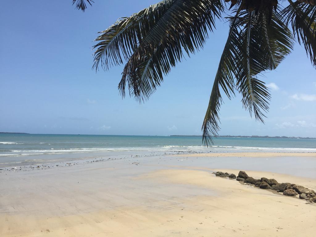 Upepo Garden Hotel Dar es Salaam Zewnętrze zdjęcie