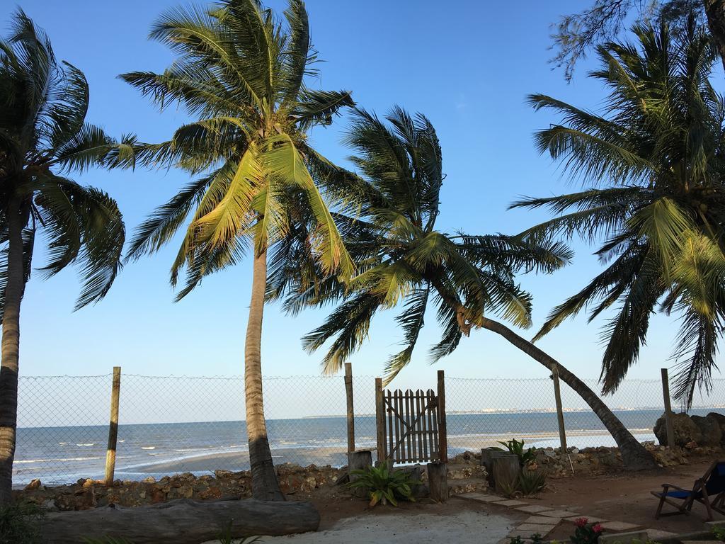 Upepo Garden Hotel Dar es Salaam Zewnętrze zdjęcie