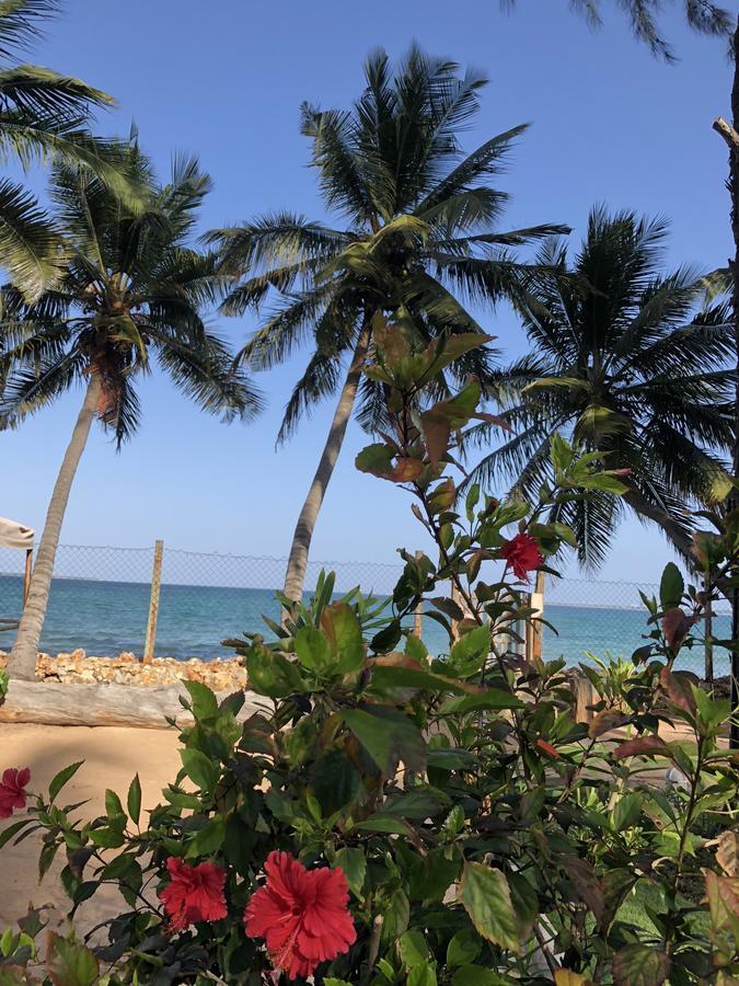 Upepo Garden Hotel Dar es Salaam Zewnętrze zdjęcie